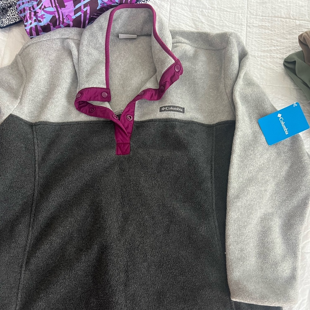 Men’s fleece pull over NWOT xxl